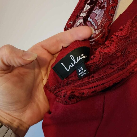 EUC Lulu's Sleeveless Dress with Lace Deep Red - Picture 4 of 5